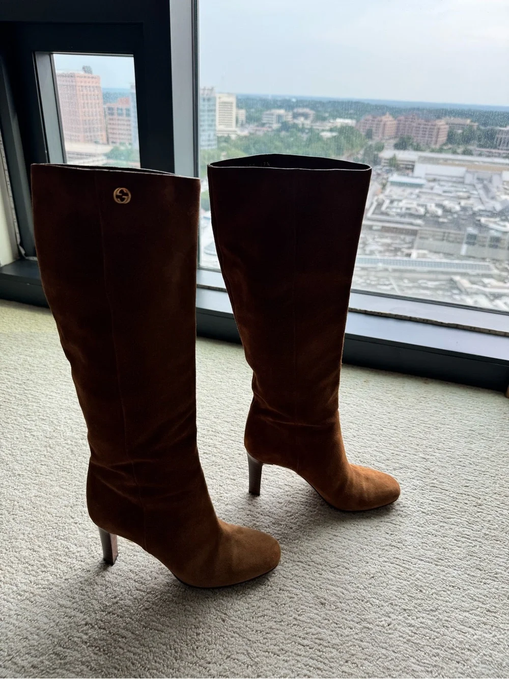 Gucci Brown Suede Knee High Boots GG Logo Women’s EU 37.5 US 7.5 Made in Italy - Picture 3 of 9